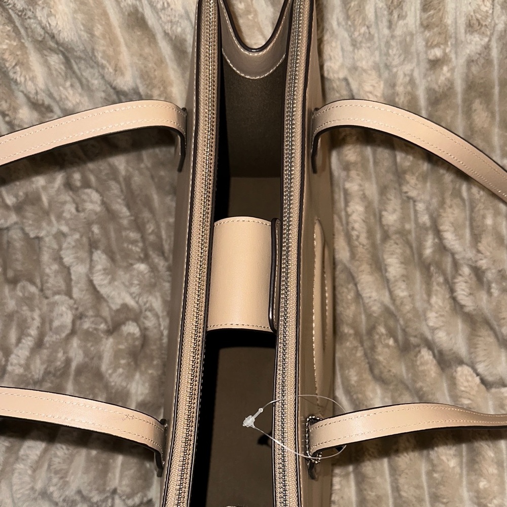Coach Tan Leather Tote Bag - Picture 4 of 13